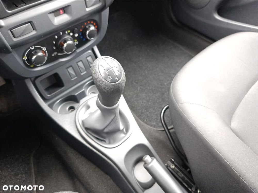 Dacia Duster 1.6 Euro5 - 15