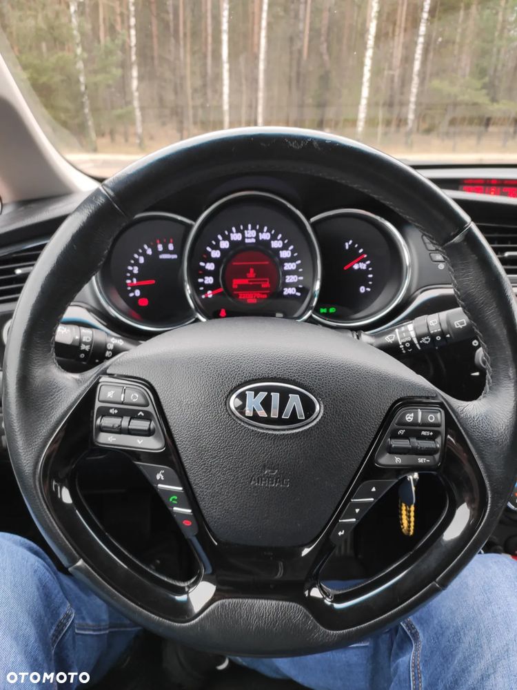 Kia Ceed 1.6 CRDi 128 Vision - 7