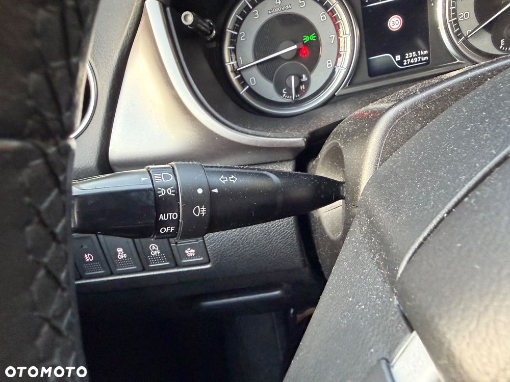 Suzuki Vitara 1.4 Boosterjet SHVS Premium 2WD - 27