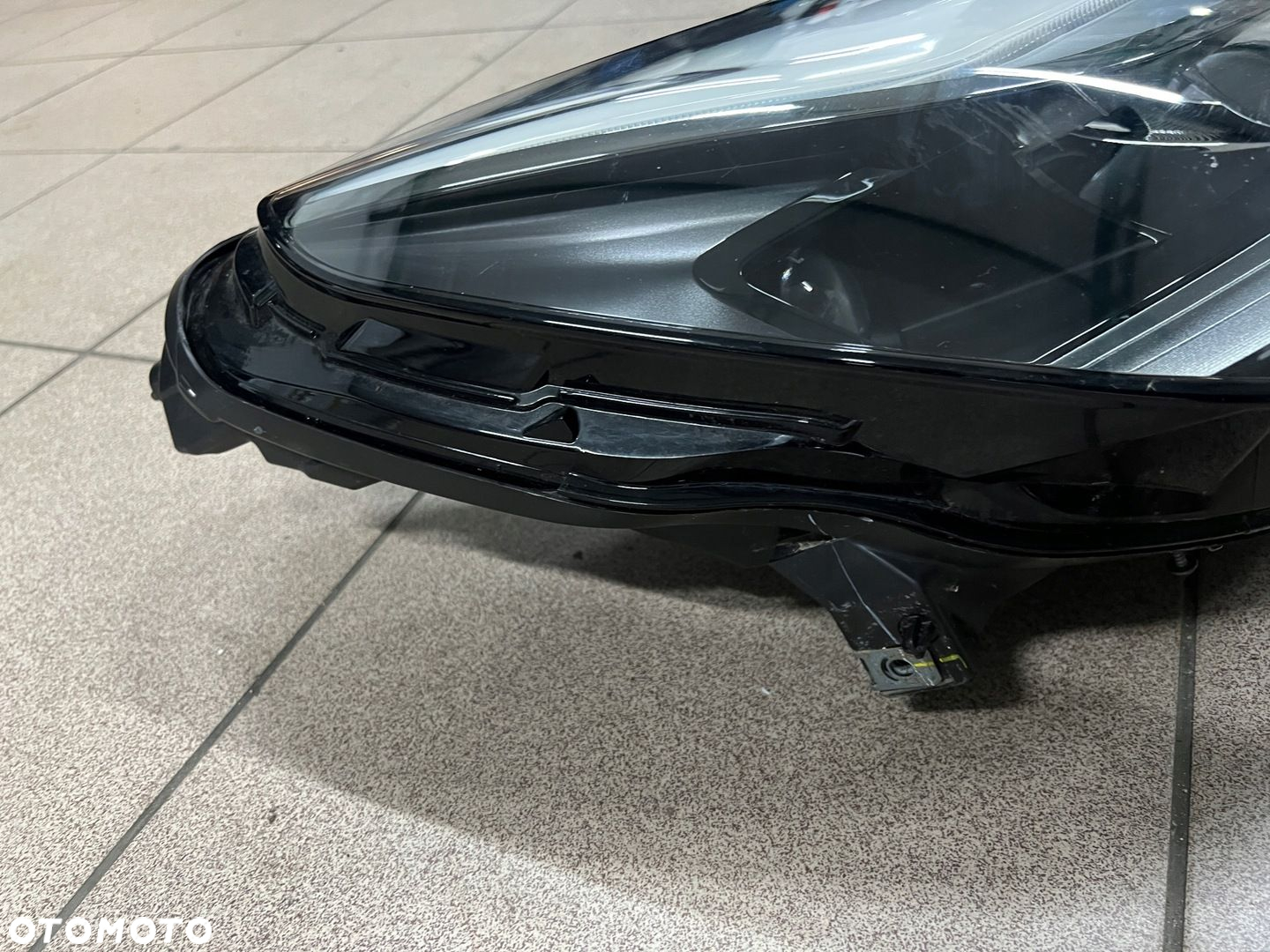 TESLA MODEL Y 20- LAMPA PRAWA PRZÓD FULL LED EUROPA ORYGINAŁ - 7