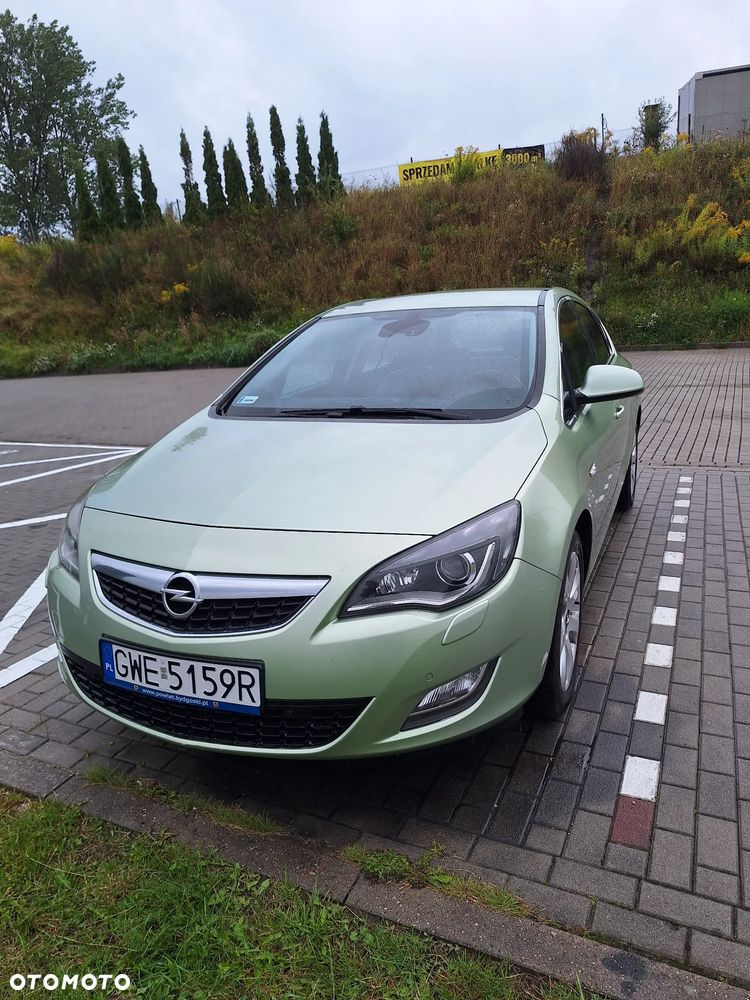 Opel Astra 1.7 CDTI Cosmo - 1