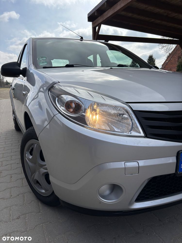 Dacia Sandero 1.2 16V Laureate II - 33