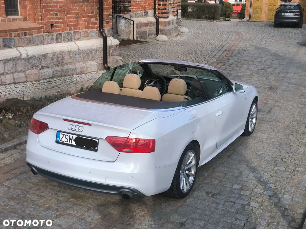 Audi A5 Cabrio - 8