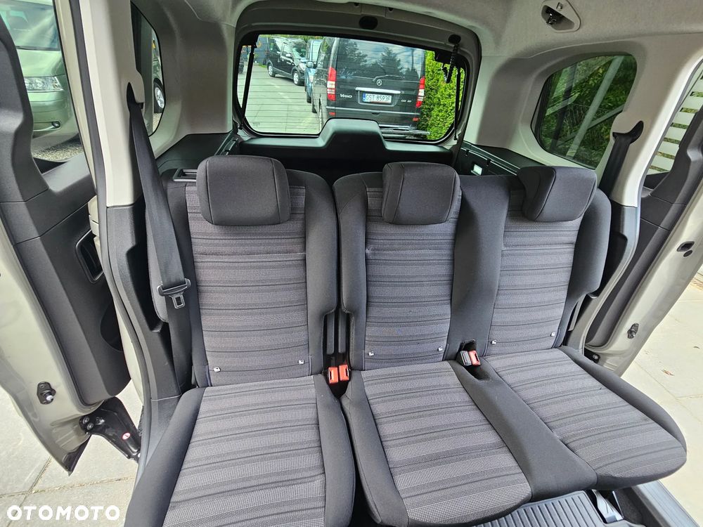 Opel Combo 1.2 Turbo Start/Stop Edition - 20