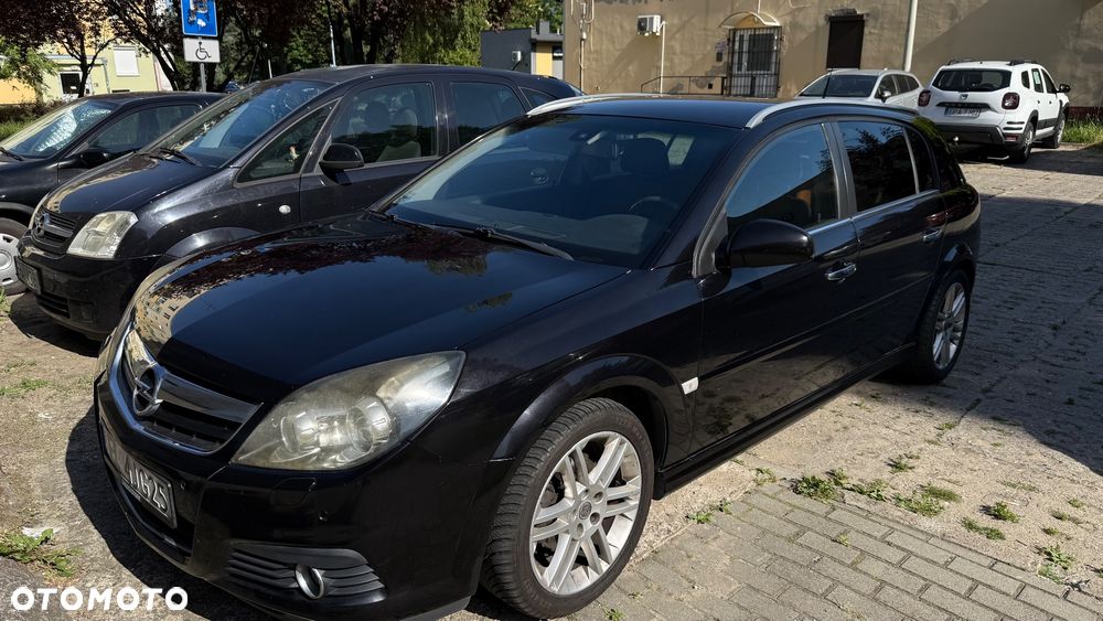 Opel Signum 1.9 CDTI Elegance - 1