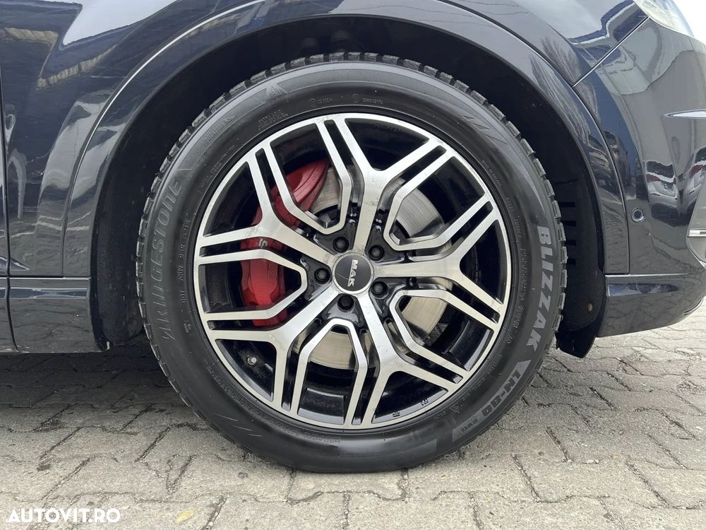 Audi SQ7 4.0 TDI quattro Tiptronic - 9