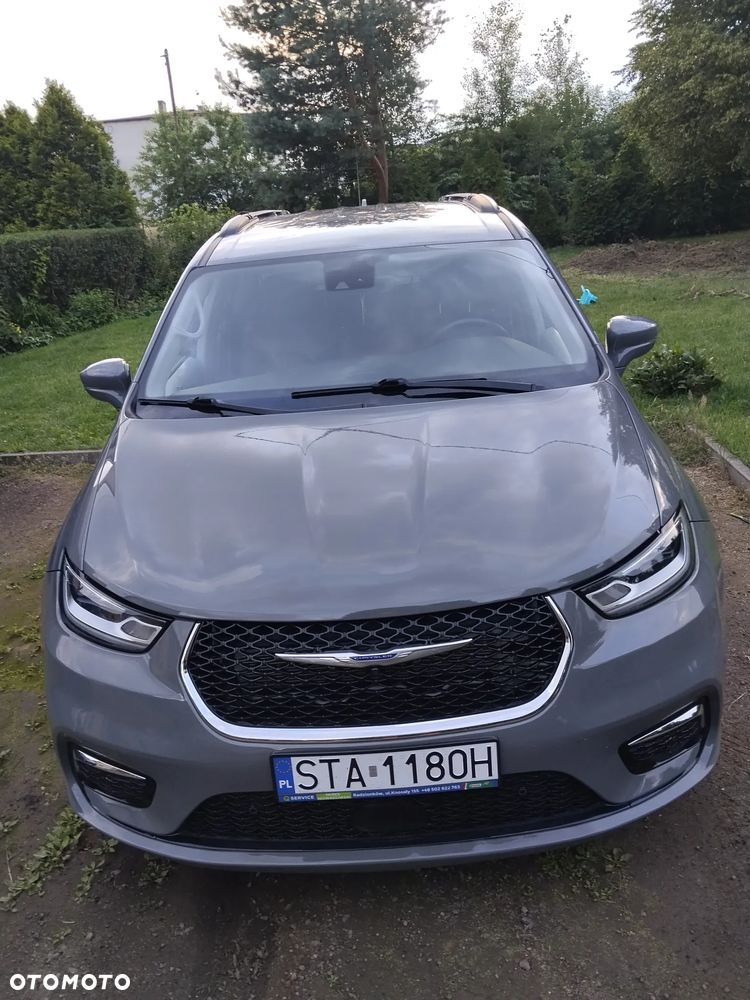 Chrysler Pacifica - 1