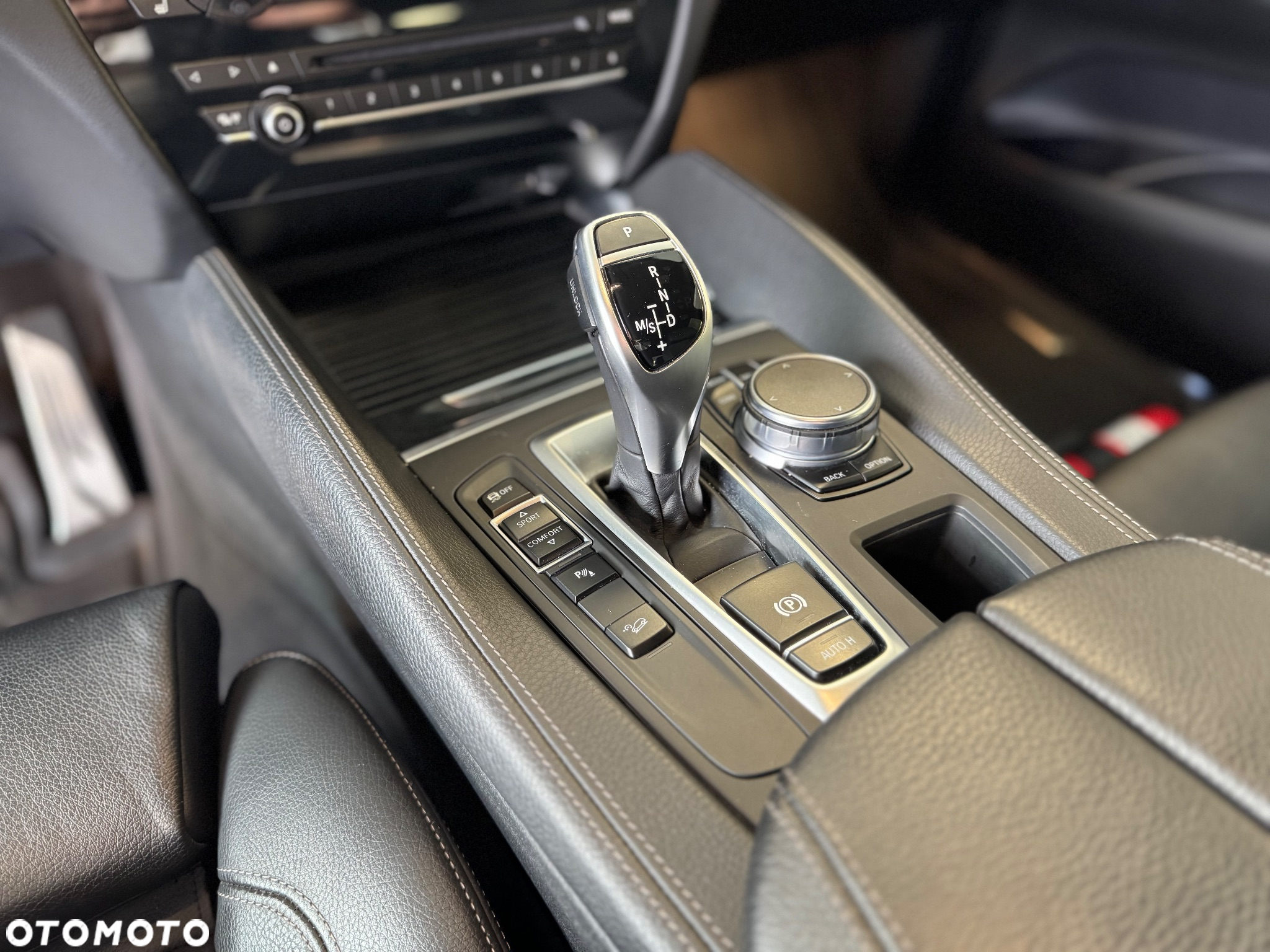 BMW X6 xDrive40d M Sport - 24
