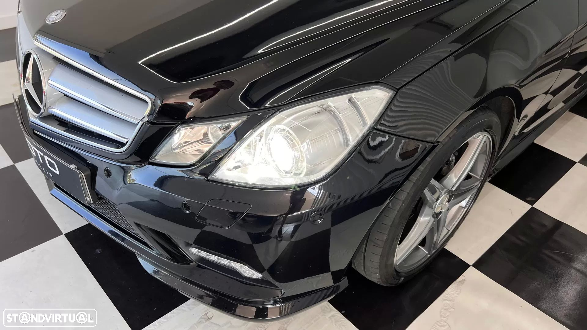 Mercedes-Benz E 250 CDi Avantgarde BlueEfficiency Auto - 2