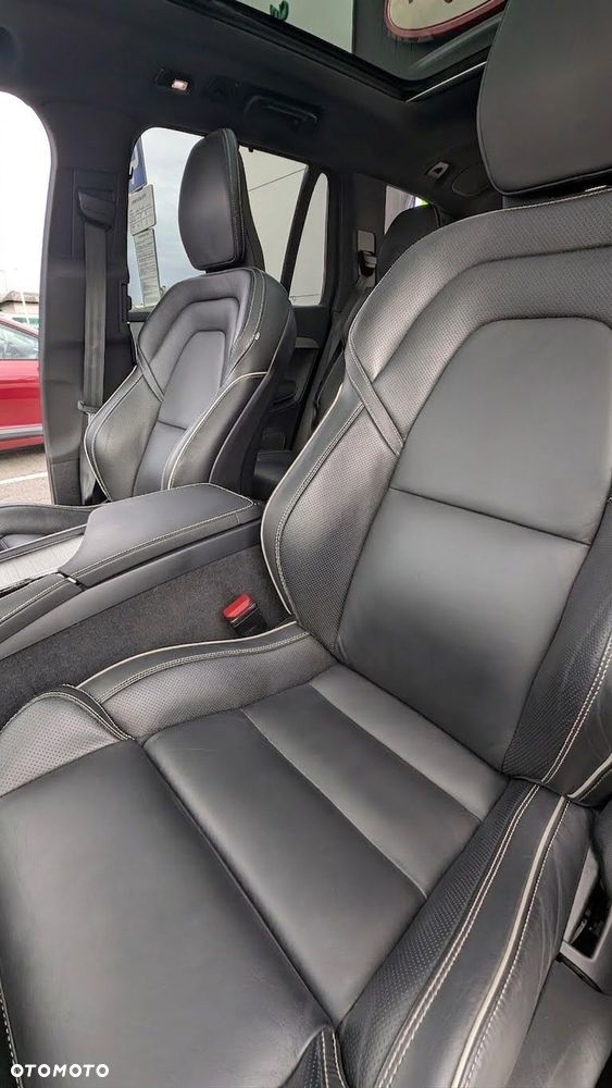 Volvo XC 90 B5 D AWD Ultimate Dark 7os - 22