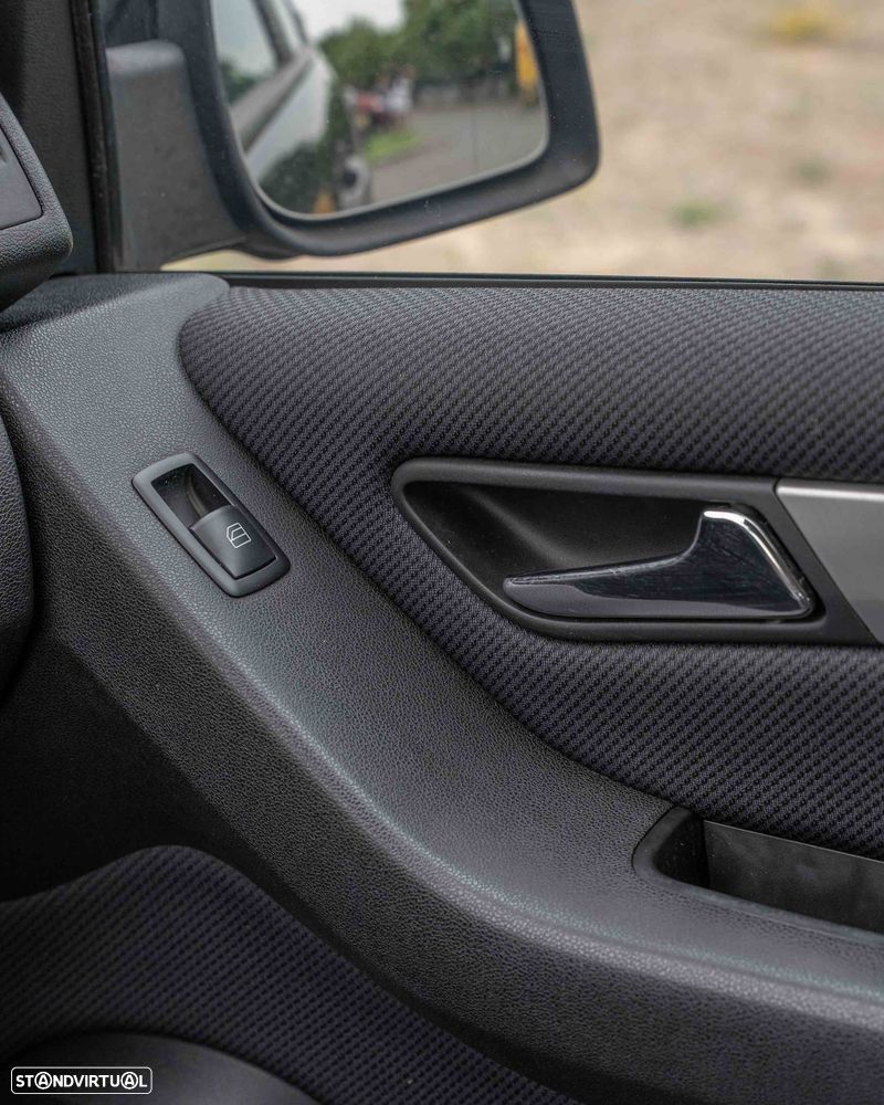 Mercedes-Benz A 180 CDI Autotronic Avantgarde - 24