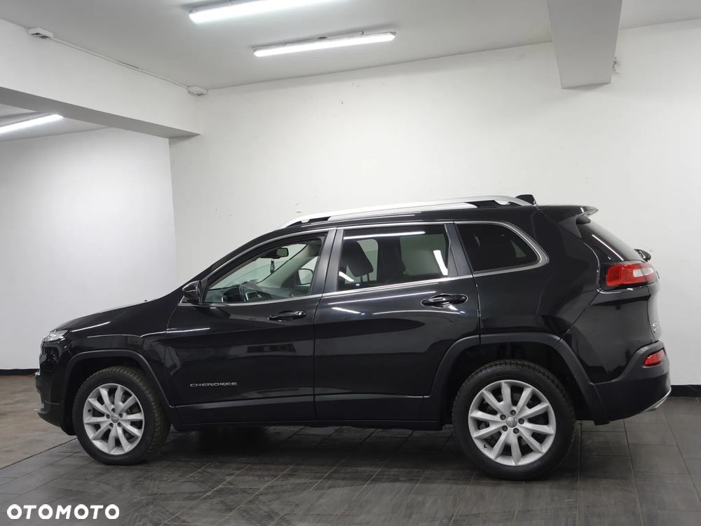 Jeep Cherokee - 6
