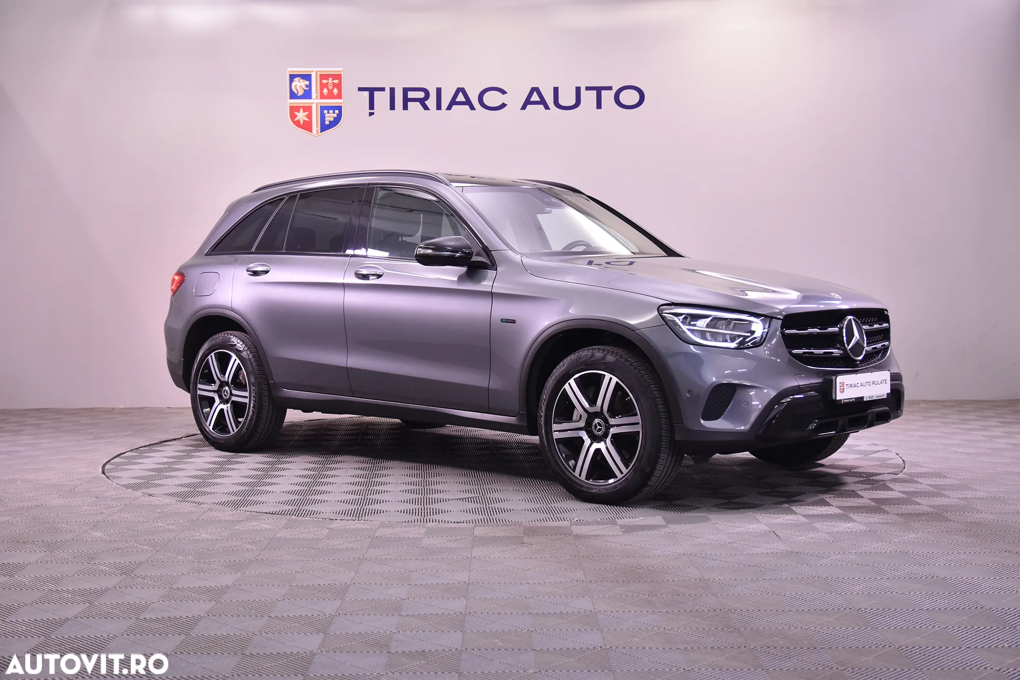 Mercedes-Benz GLC 300 e 4MATIC - 7