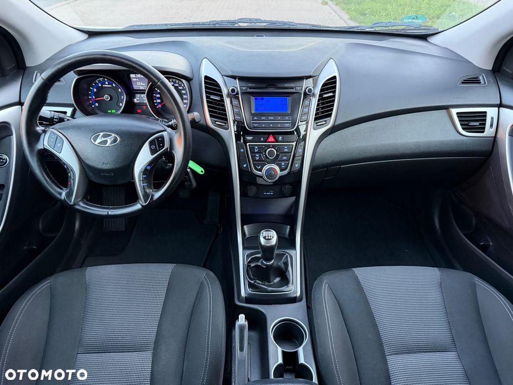 Hyundai i30 1.6 Comfort World Cup - 7