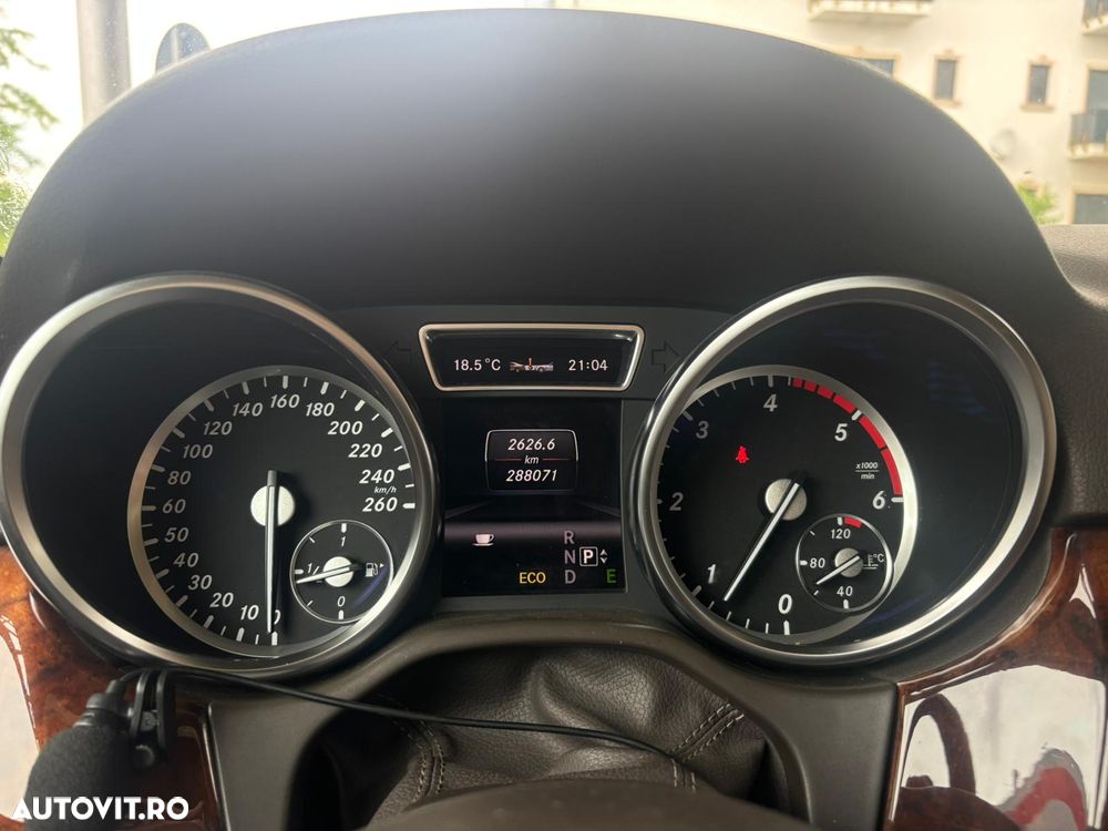 Mercedes-Benz ML - 10