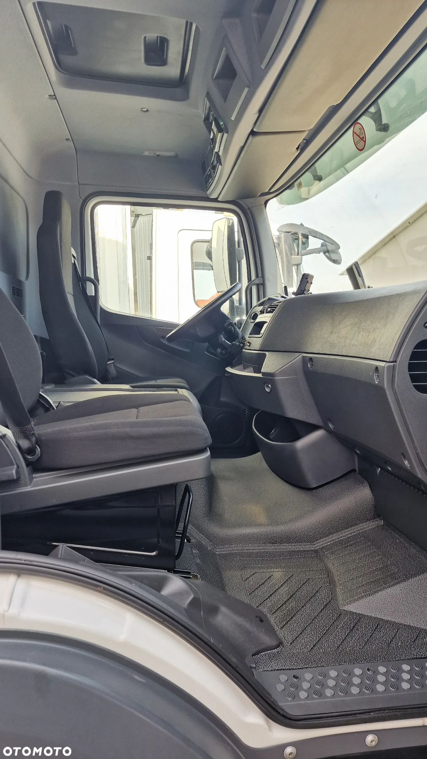 Mercedes-Benz Atego 1221 Euro-6 Klima Chłodnia 660 - 25
