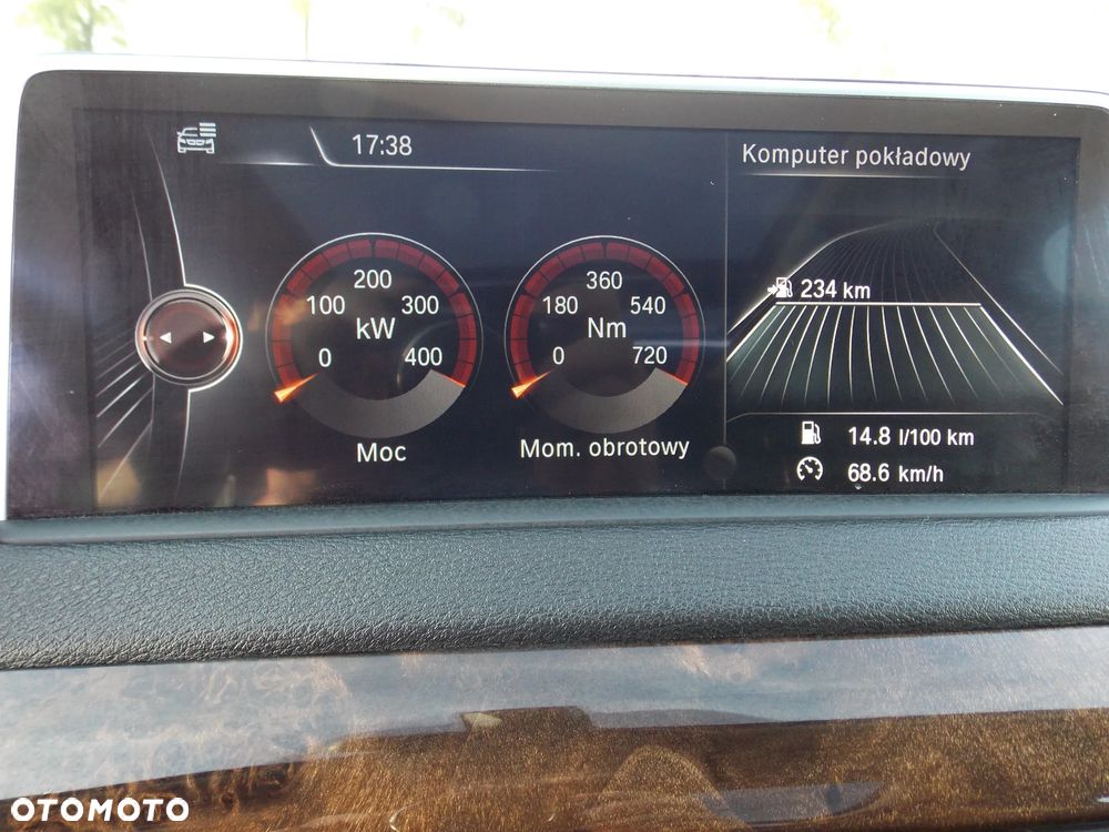 BMW X5 xDrive50i Sport-Aut - 29