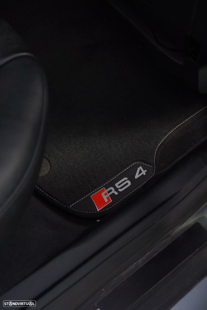 Audi RS4 Avant 2.7 V6 quattro - 13