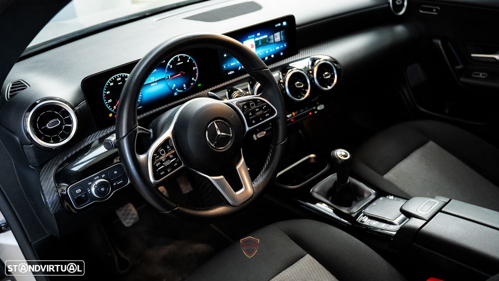 Mercedes-Benz CLA 180 d Shooting Brake Business Solutions - 14