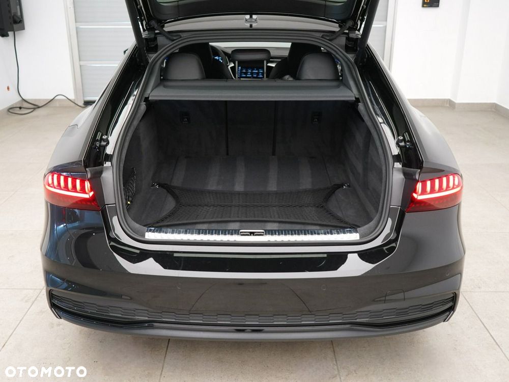 Audi A7 Sportback - 11