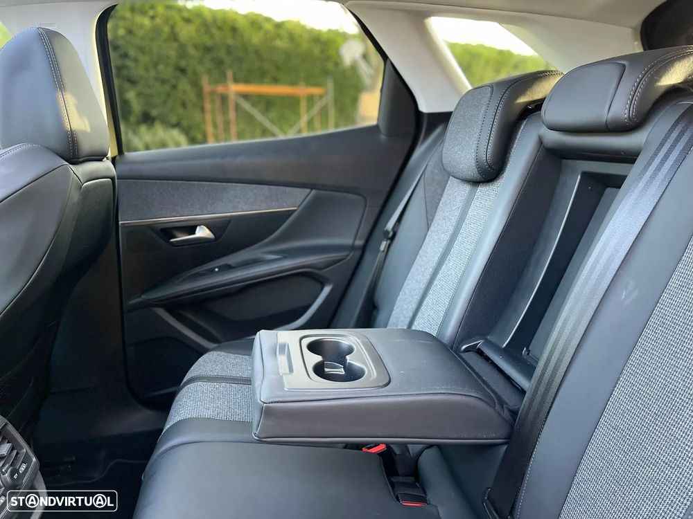 Peugeot 3008 1.5 BlueHDi Allure Pack - 11