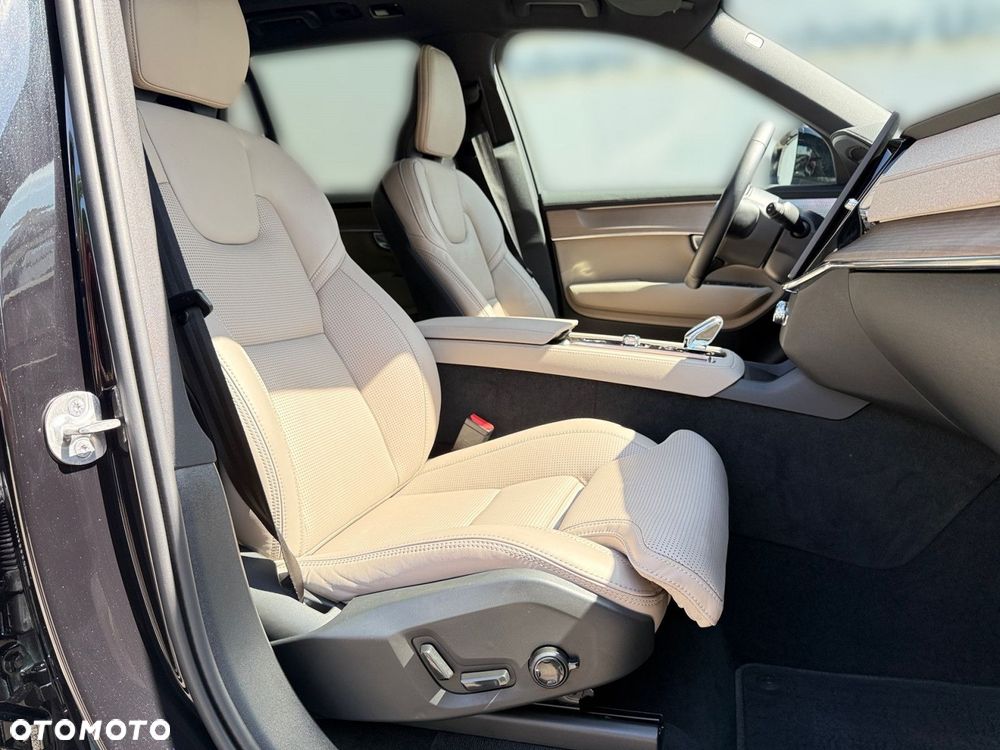 Volvo XC 90 - 24
