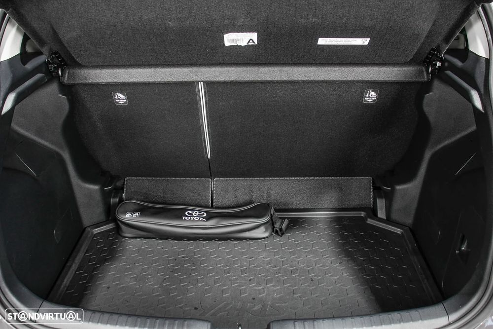 Toyota Yaris 1.5 HDF Luxury - 30