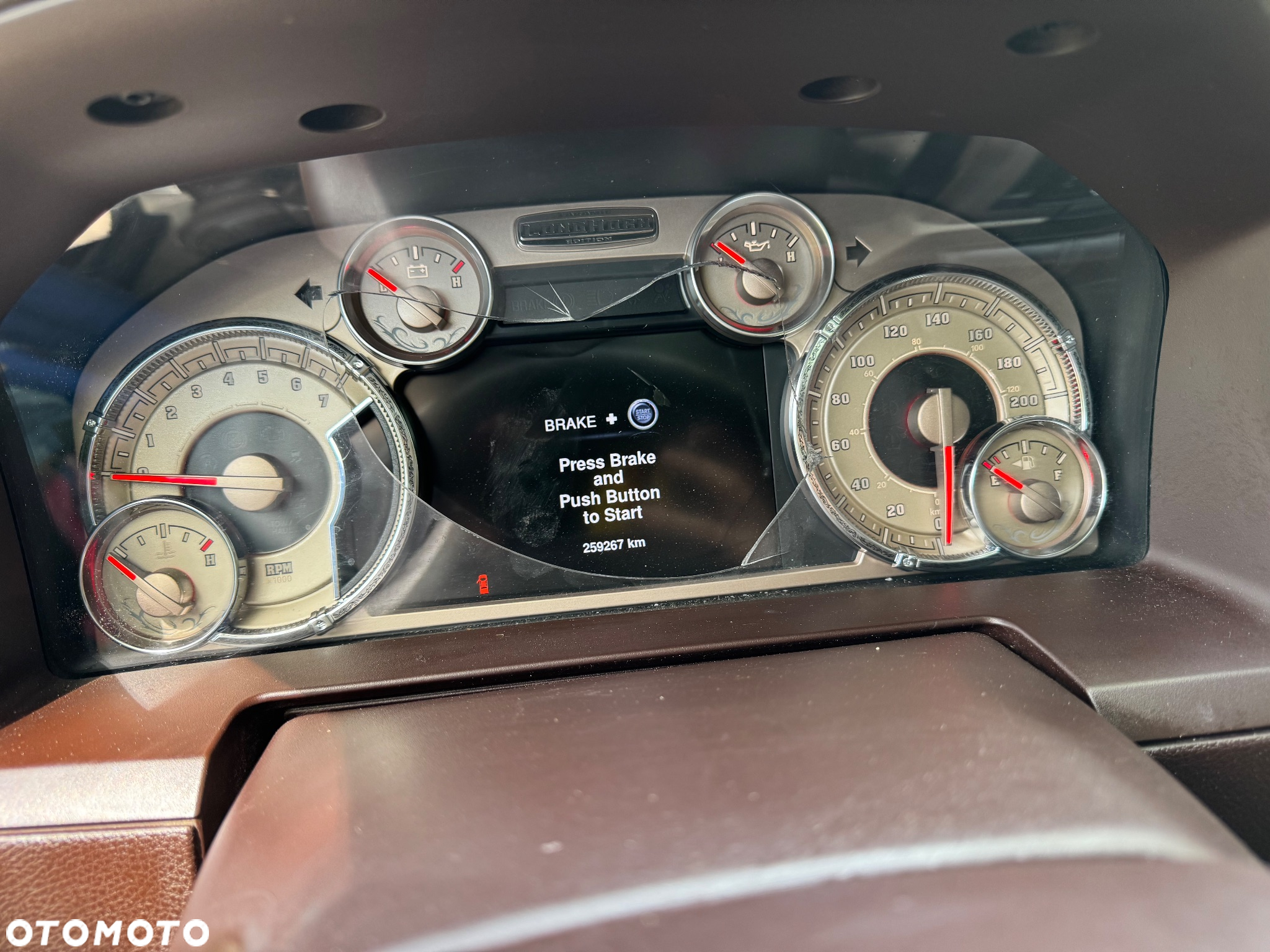 Dodge RAM 1500 5.7 4x4 - 14