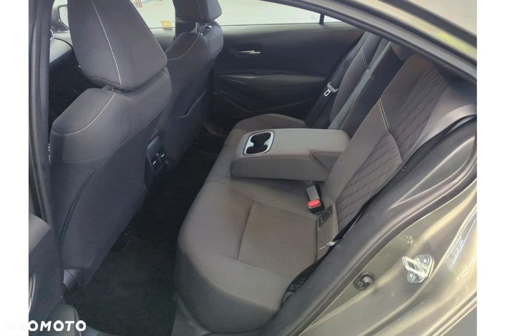 Toyota Corolla - 8