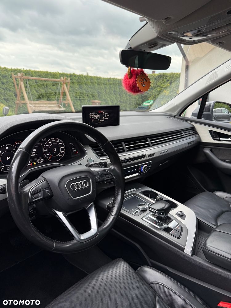 Audi Q7 - 9