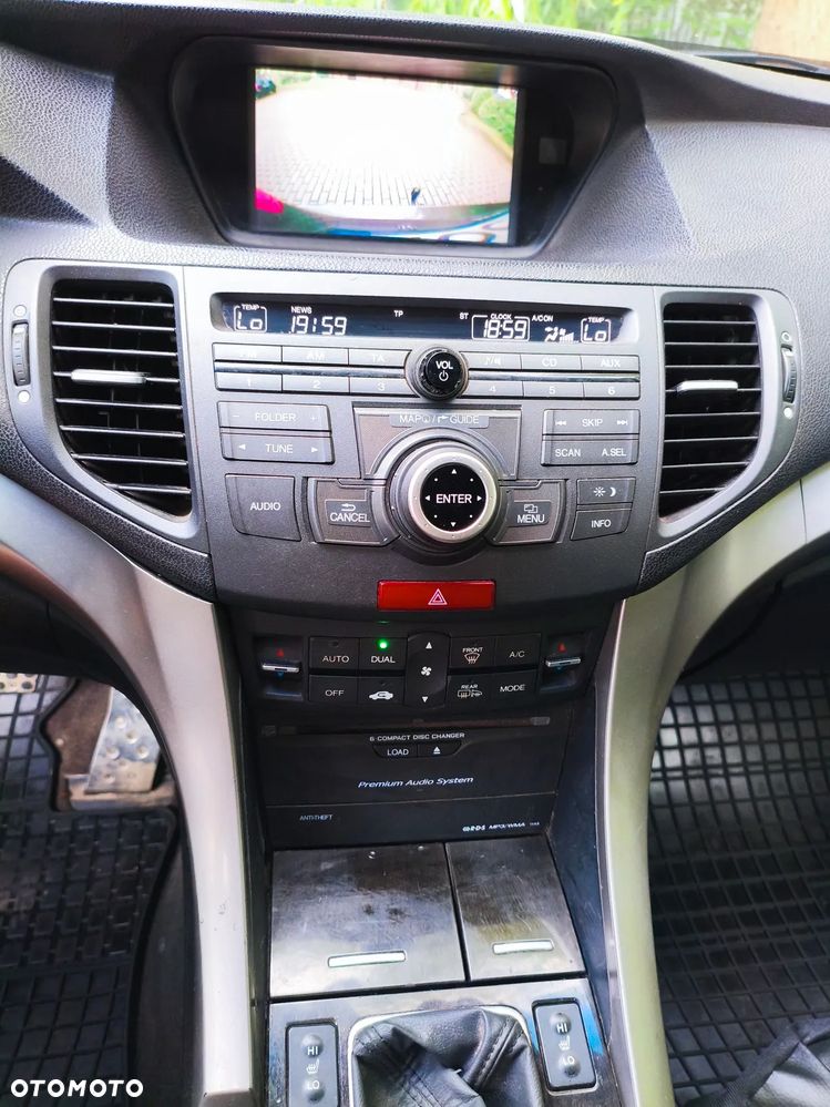 Honda Accord 2.2d Executive Nav+ACC - 14
