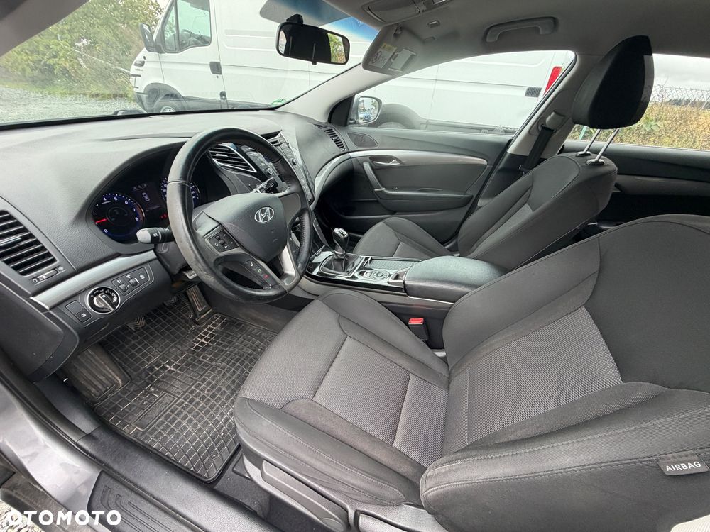 Hyundai i40 1.6 GDI Comfort + - 8