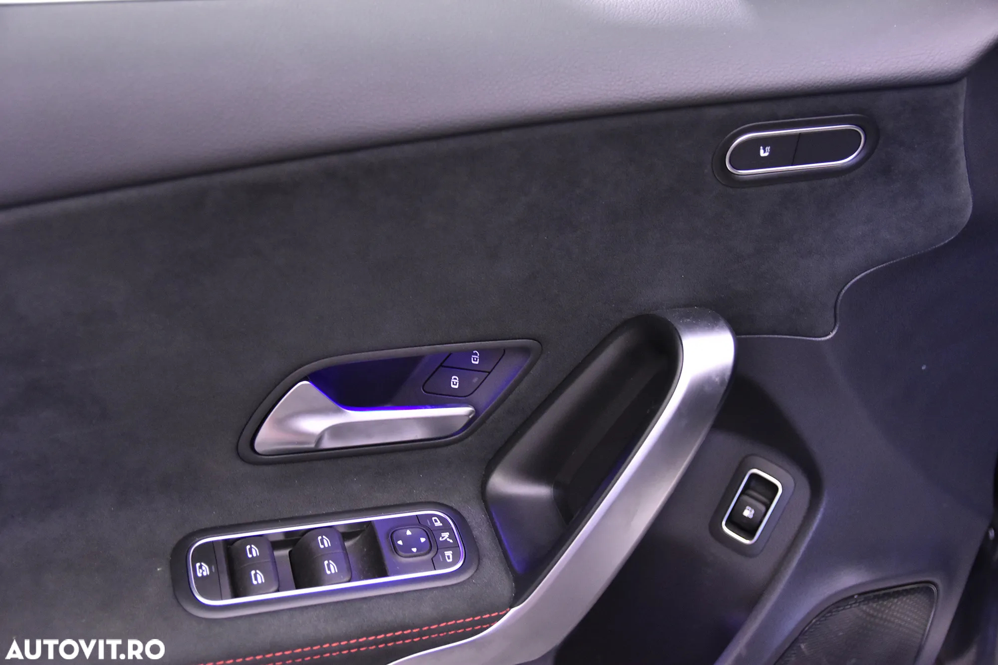 Mercedes-Benz A 250 e 8G-DCT AMG Line - 15