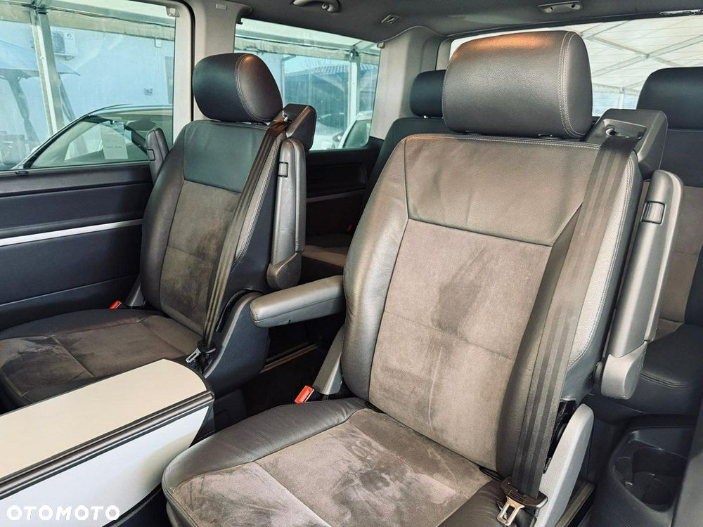 Volkswagen Multivan - 38