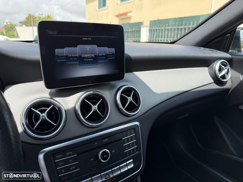 Mercedes-Benz CLA 200 d Shooting Brake AMG Line Aut. - 37