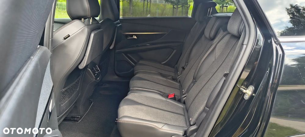 Peugeot 5008 - 15