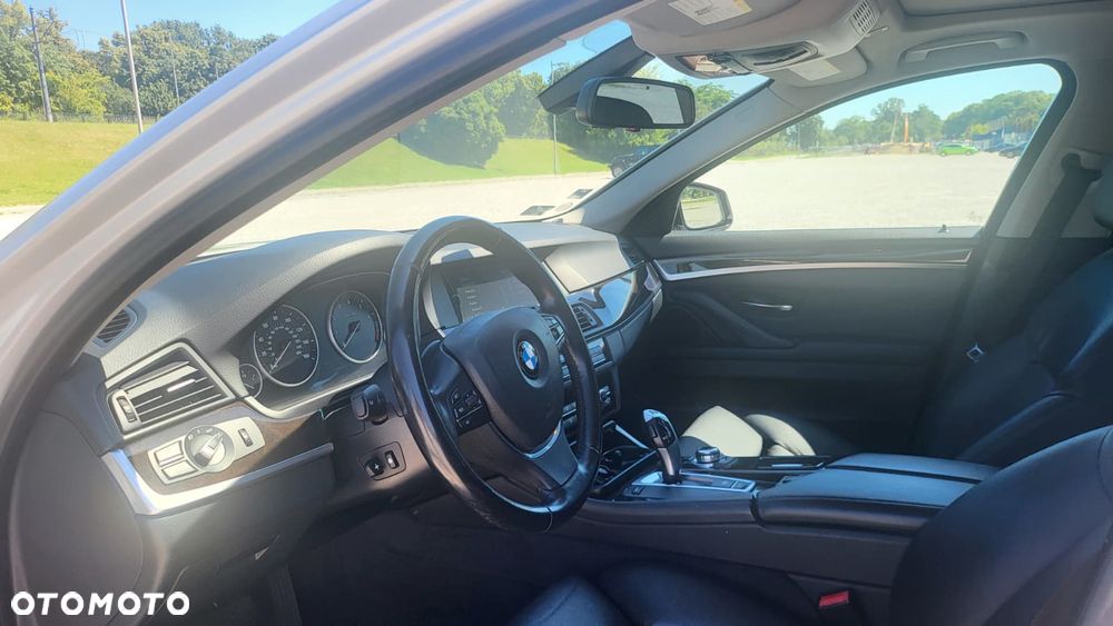 BMW Seria 5 535i - 10