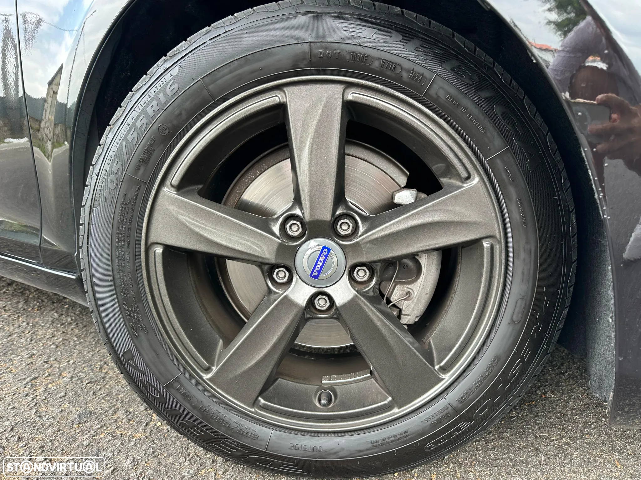 Volvo V40 2.0 D2 Momentum Eco - 3