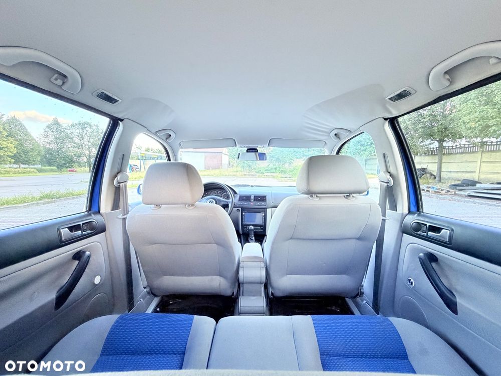 Volkswagen Golf - 15