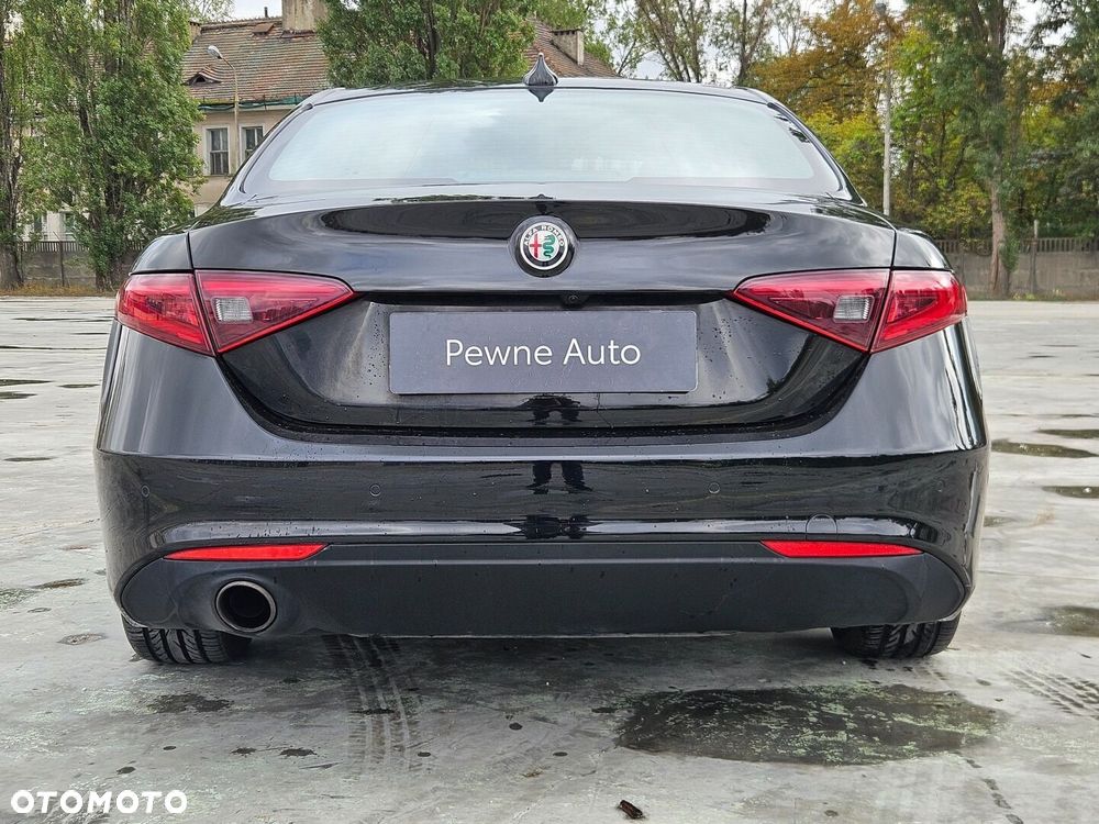 Alfa Romeo Giulia 2.0 Turbo - 7