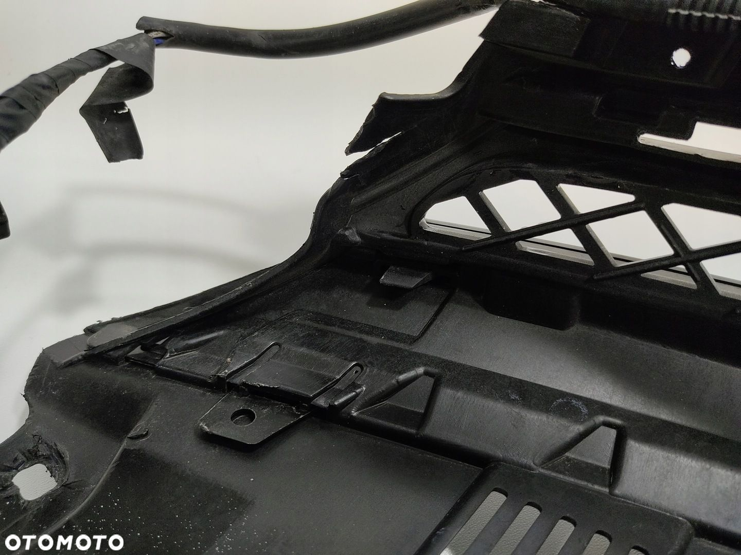 KRATKA GRILL ATRAPA ZDERZAKA PRZÓD RENAULT CLIO IV RS 622567564R 2016-2019 - 11