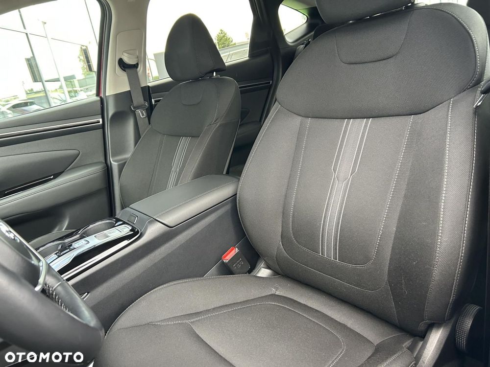 Hyundai Tucson 1.6 T-GDi HEV Executive 2WD - 13