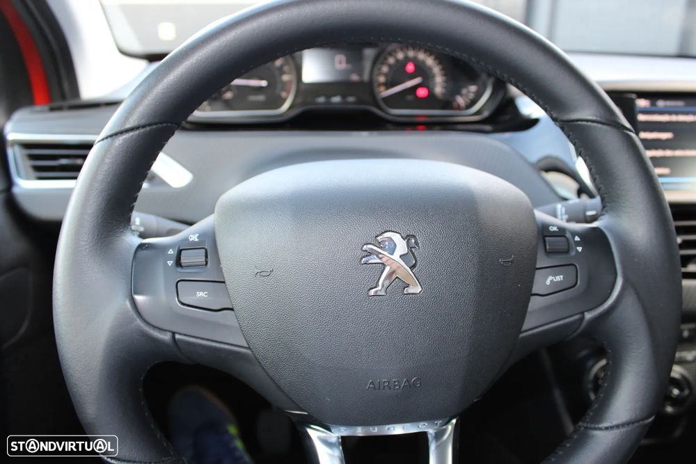 Peugeot 208 1.2 PureTech Style - 16
