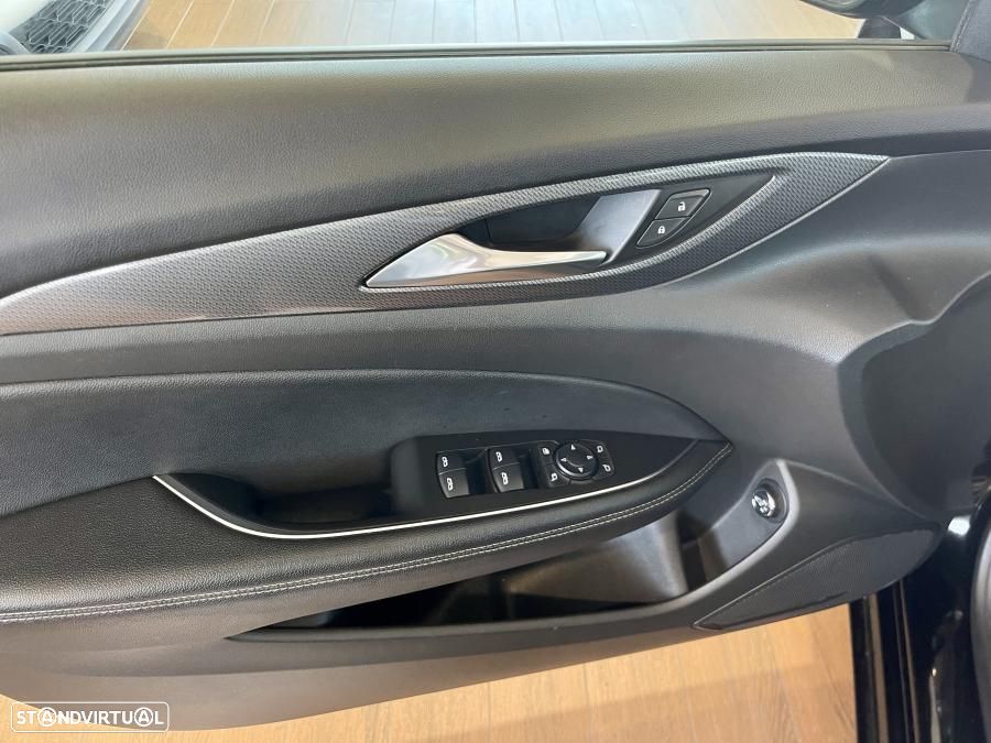 Opel Insignia Sports Tourer 1.5 D Business Edition — fotografia 21