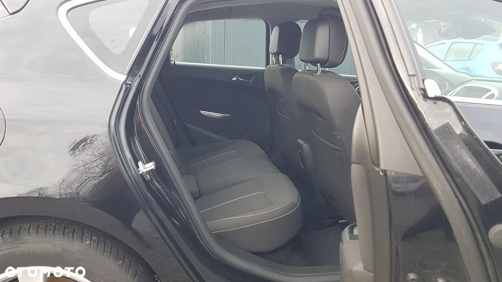 Opel Astra 1.6 Turbo Edition Sport - 27