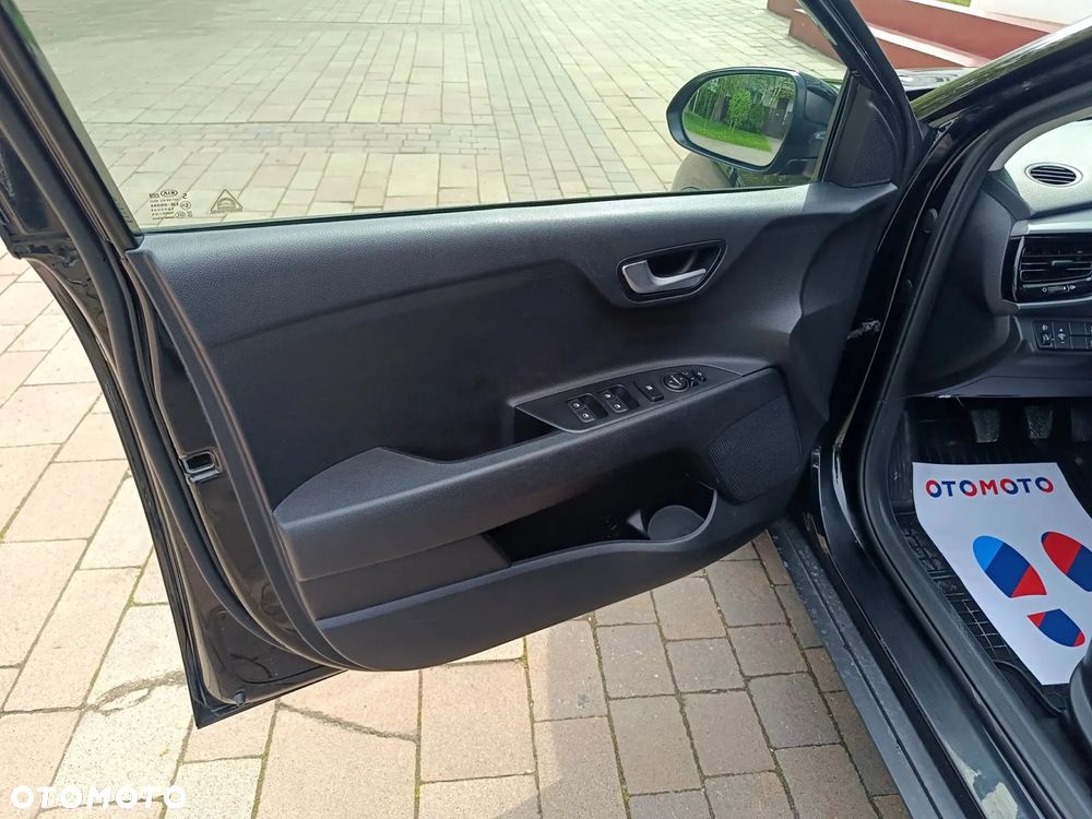 Kia Stonic 1.6 CRDi Platinum Edition - 25