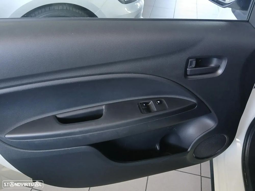 Mitsubishi Space Star 1.0 - 20