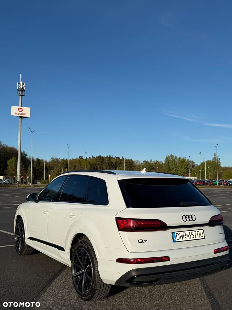 Audi Q7 55 TFSI quattro tiptronic - 4
