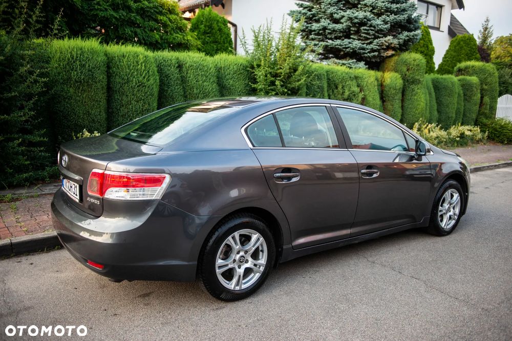 Toyota Avensis Touring Sports 1.8 Comfort - 5