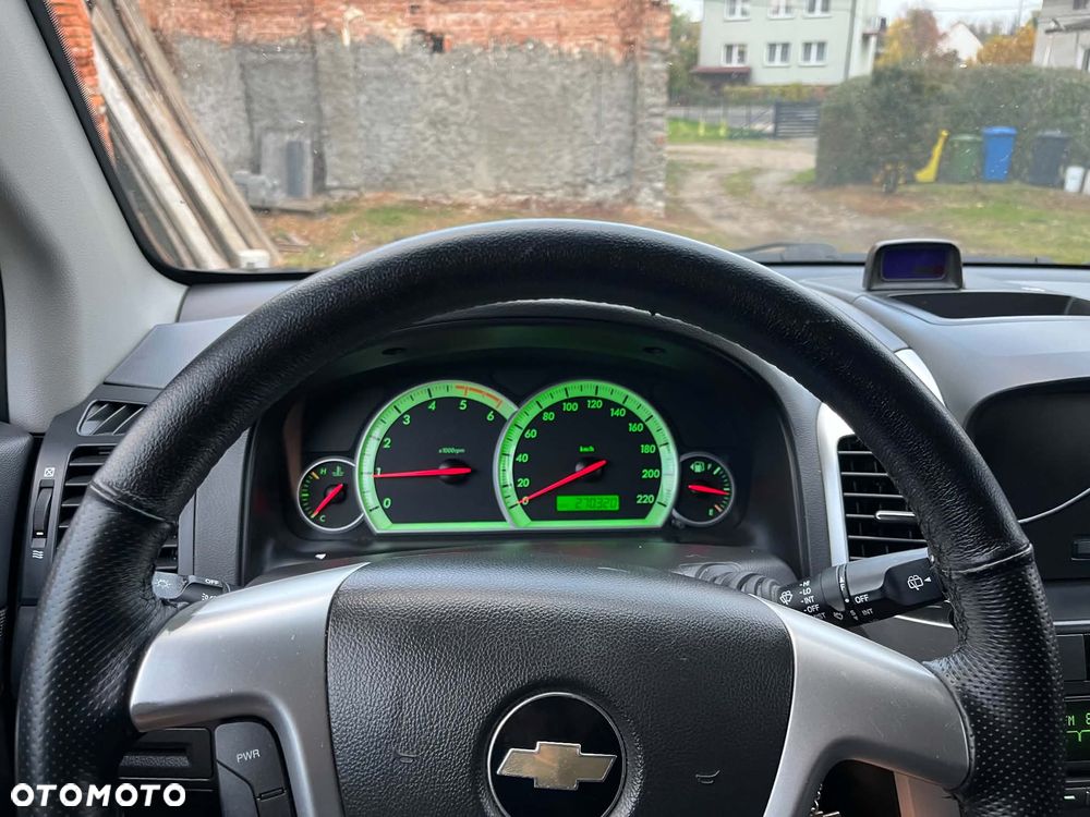 Chevrolet Captiva - 11